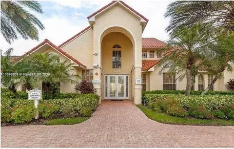 1231 SW 46th Ave #505, Pompano Beach, FL 33069