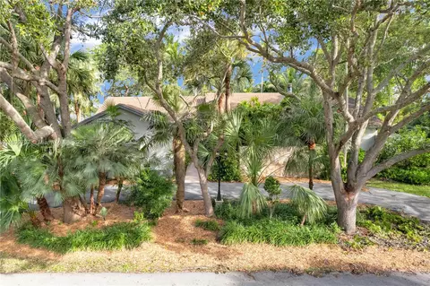 8155 SW 170th St, Palmetto Bay, FL 33157