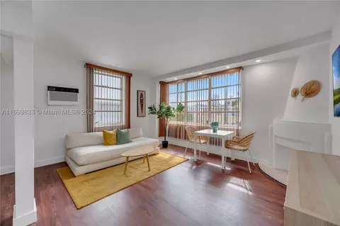 1525 Meridian Ave #201, Miami Beach, FL 33139