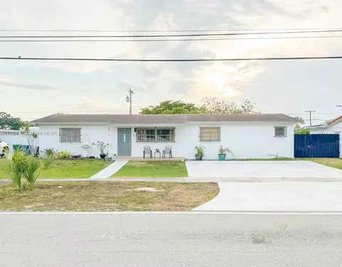 17230 NW 78th Ave, Hialeah, FL 33015