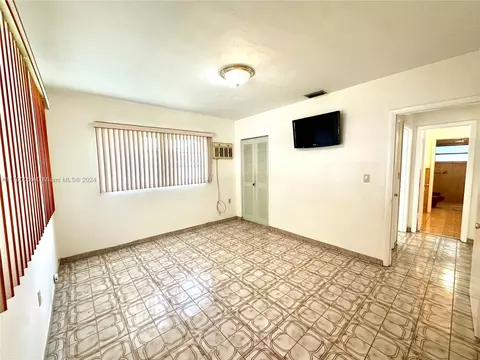 Bedroom - 480 W 37th St, Hialeah, FL 33012 photo 2 of 11