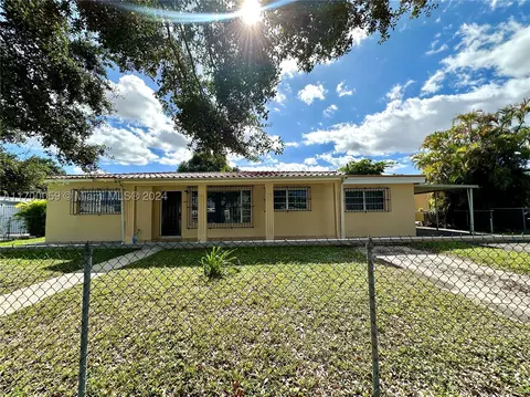 480 W 37th St, Hialeah, FL 33012