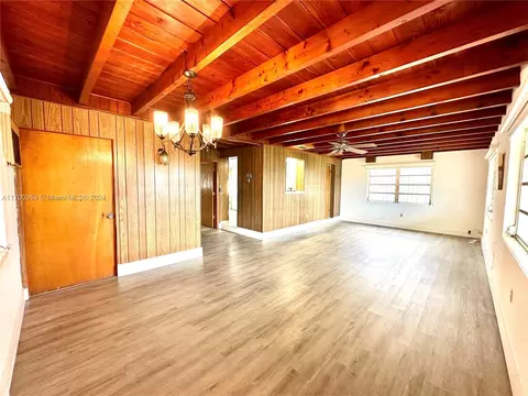 Living - 480 W 37th St, Hialeah, FL 33012 photo 1 of 10