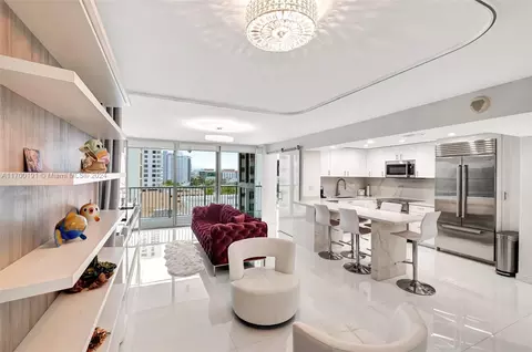 2655 Collins Ave #906, Miami Beach, FL 33140