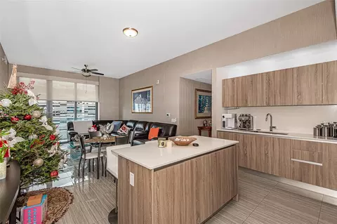 2960 NE 207th St #505, Aventura, FL 33180