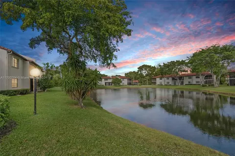 21364 Cypress Hammock Dr #1H, Boca Raton, FL 33428