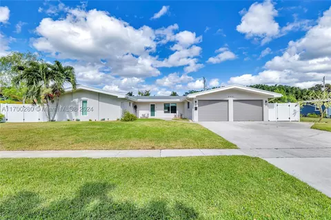 5531 SW 2nd St, Plantation, FL 33317