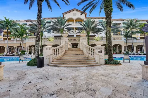 16100 Emerald Estates Dr #293, Weston, FL 33331