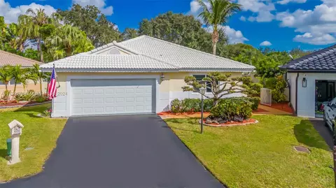 14931 Norfolk Ln, Davie, FL 33331