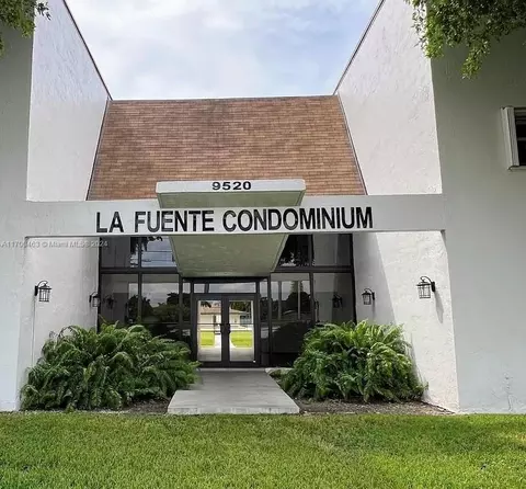 9520 SW 8th St #210, Miami, FL 33174