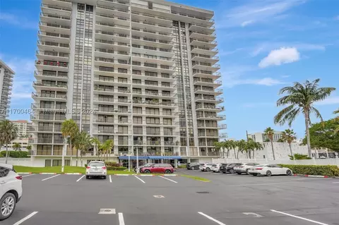 3031 N Ocean Blvd #306, Fort Lauderdale, FL 33308
