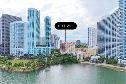 2000 N Bayshore Dr #204, Miami, FL 33137