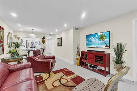 10338 NW 11th St #105, Pembroke Pines, FL 33026