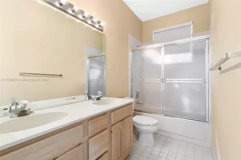 Bath - 3633 High Pine Dr, Coral Springs, FL 33065 photo 2 of 5