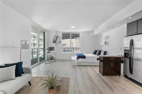 1900 N Bayshore Dr #3405, Miami, FL 33132