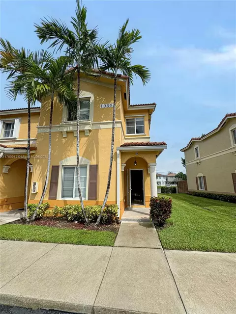 10863 NW 83rd St #9-3, Doral, FL 33178