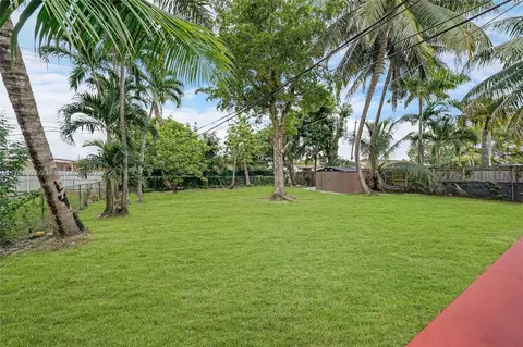 Exterior - 270 E 63rd St, Hialeah, FL 33013 photo 3 of 7