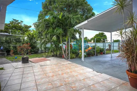 5351 E 2nd Ave, Hialeah, FL 33013 photo 21