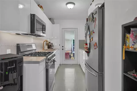 5351 E 2nd Ave, Hialeah, FL 33013 photo 5