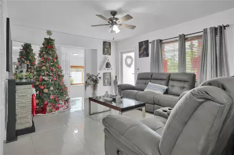 5351 E 2nd Ave, Hialeah, FL 33013 photo 9