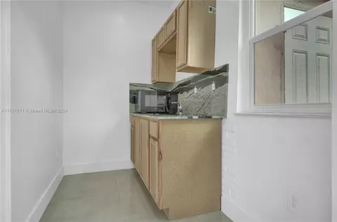 5351 E 2nd Ave, Hialeah, FL 33013 photo 20
