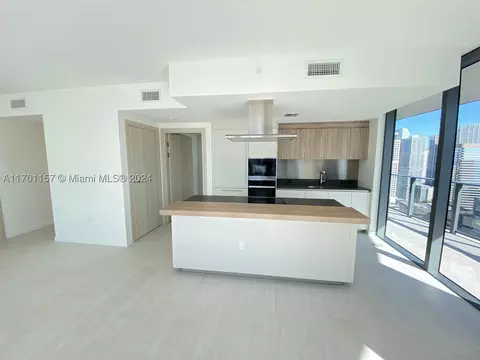 1000 Brickell Plz #3701, Miami, FL 33131