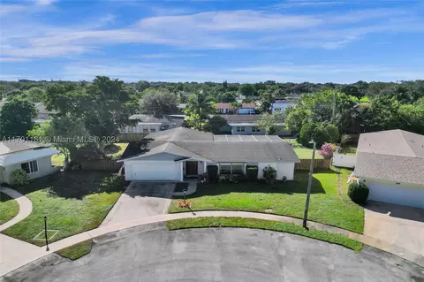 460 NW 45th Ter, Plantation, FL 33317
