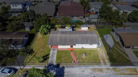 View/Area - 75 W 36th Pl, Hialeah, FL 33012 photo 3 of 4