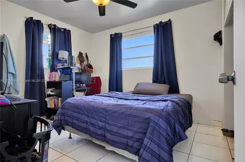 Bedroom - 75 W 36th Pl, Hialeah, FL 33012 photo 2 of 3