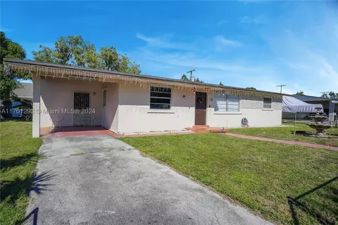 75 W 36th Pl, Hialeah, FL 33012 photo 1