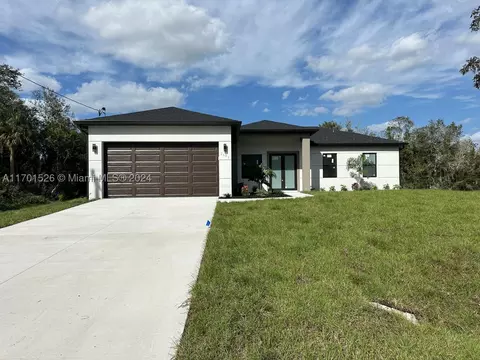 2606 54 Th St, Lehigh Acres, FL 33976