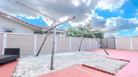 19620 E Oakmont Dr, Hialeah, FL 33015 photo 35