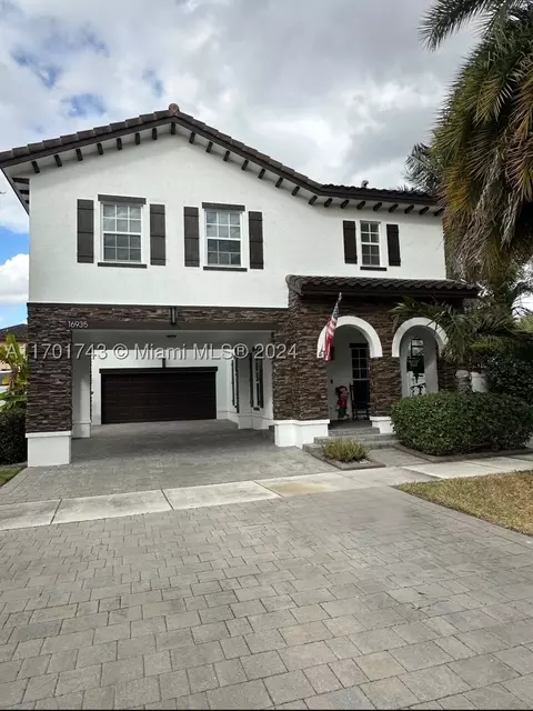 16935 SW 91st Lane Cir, Miami, FL 33196