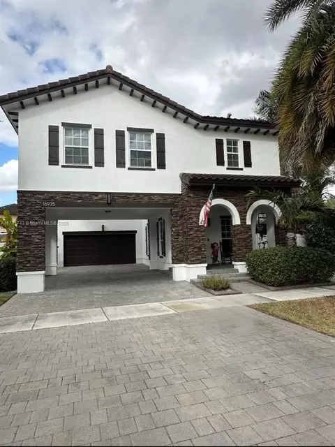 16935 SW 91st Lane Cir, Miami, FL 33196