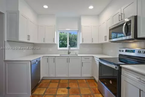 2830 De Soto Blvd, Coral Gables, FL 33134