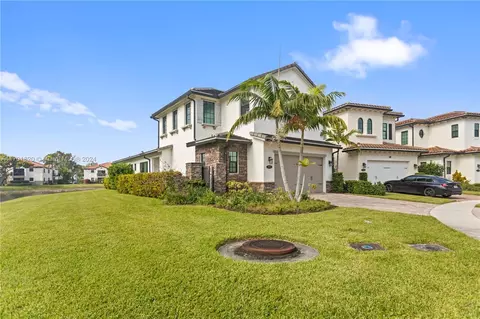 11871 SW 13th Ct, Pembroke Pines, FL 33025