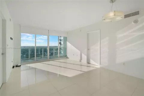 1800 N Bayshore Dr #3510, Miami, FL 33132