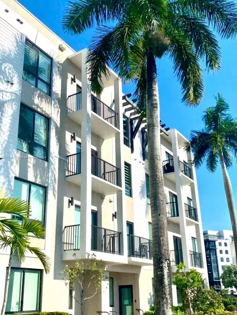 4636 NW 84th Ave #38, Doral, FL 33166