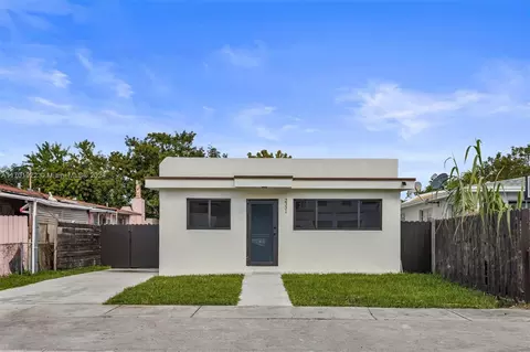 2331 NW 31st St, Miami, FL 33142