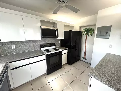 1825 S Ocean Dr #401, Hallandale Beach, FL 33009