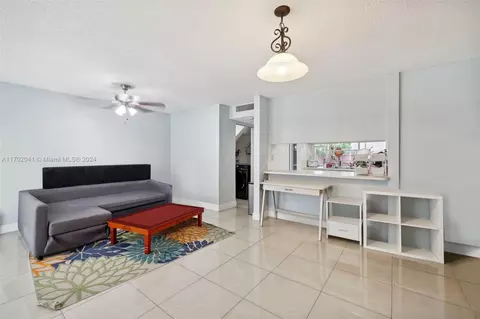 13805 SW 84th St #603, Miami, FL 33183