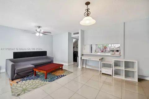 13805 SW 84th St #603, Miami, FL 33183