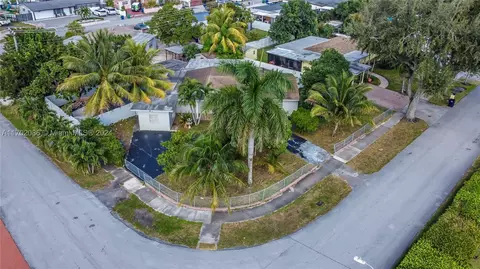 4541 NW 178th St, Miami Gardens, FL 33055