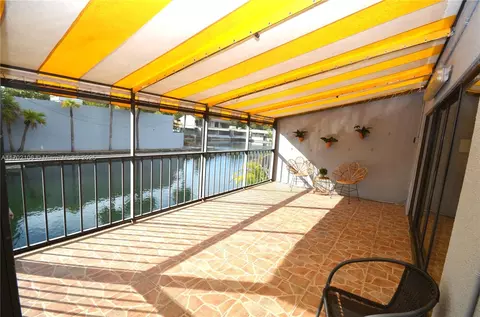Exterior - 6435 Windmill Gate Rd, Miami Lakes, FL 33014 photo 1 of 4