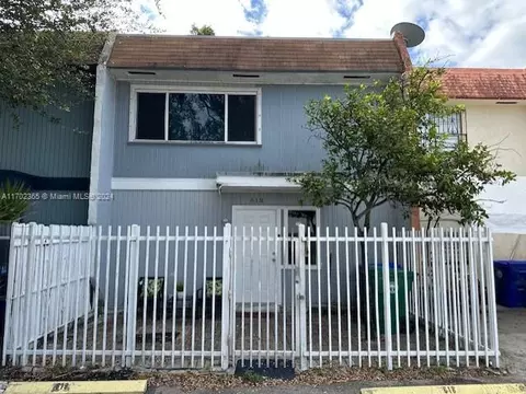 618 NW 11th St #618, Miami, FL 33136