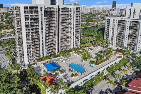 3598 Yacht Club Dr #1103, Aventura, FL 33180