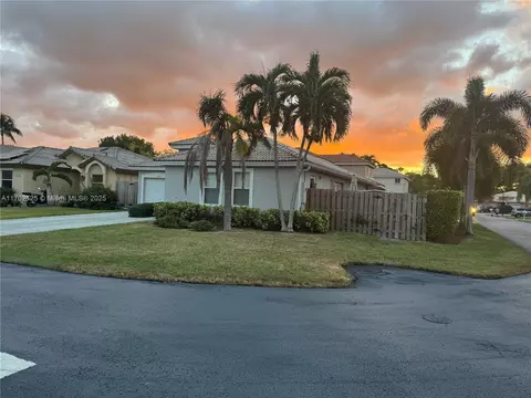 Undisclosed, Miami, FL 33196 photo 47
