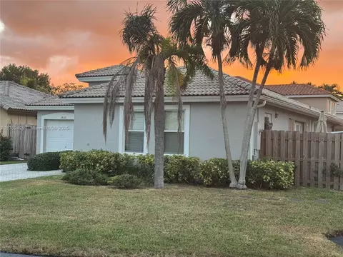 Undisclosed, Miami, FL 33196 photo 41
