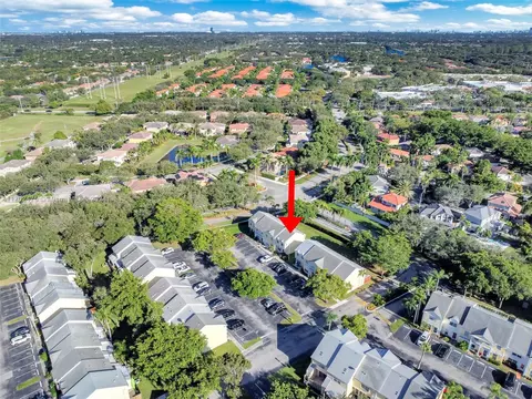 2917 Belmont Ln, Hollywood, FL 33026