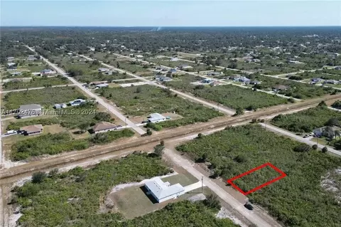 2907 71st St, Lehigh Acres, FL 33971